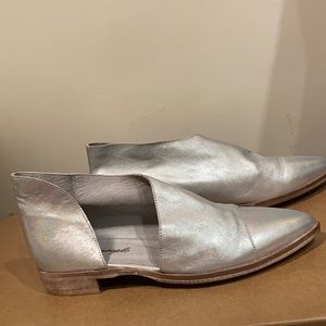 Free People Royales silver flats